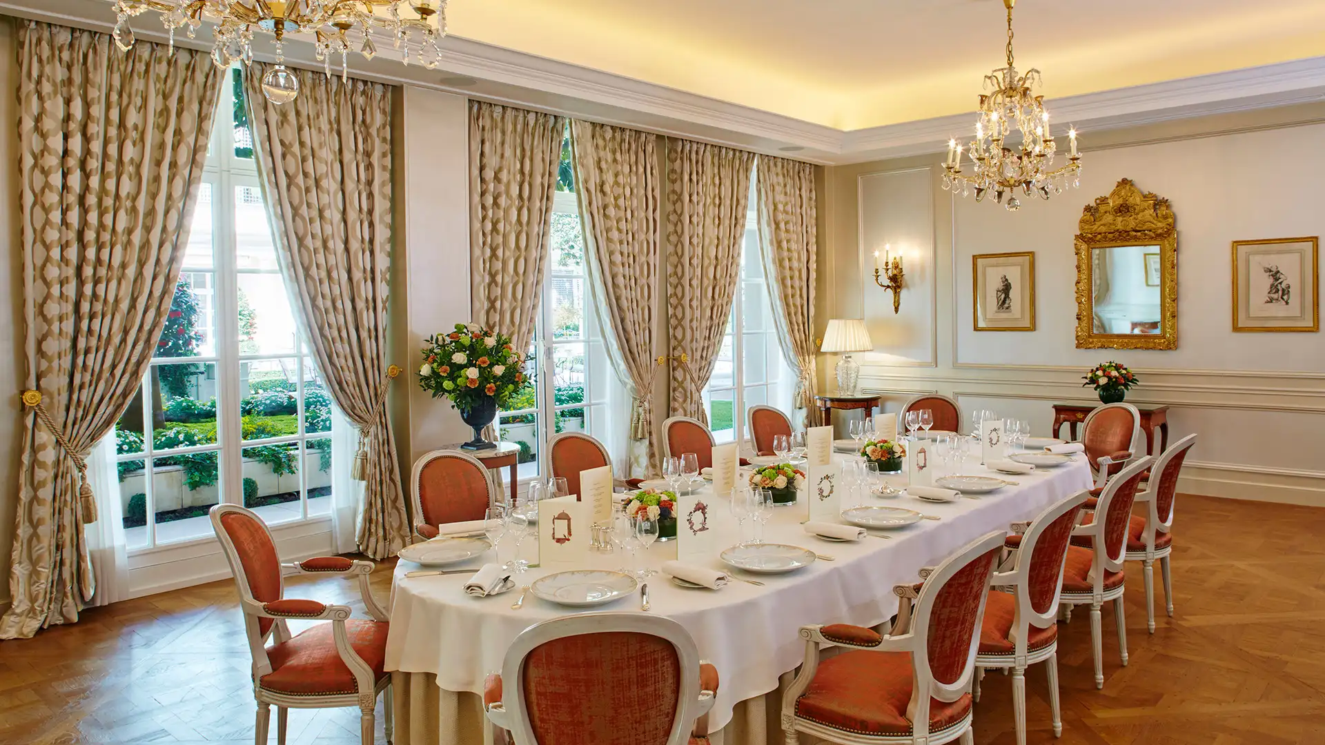 Le Bristol Hotel